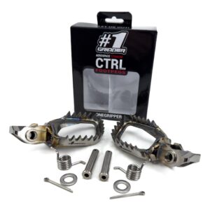 onegripper ti ctrl footpegs.jpg